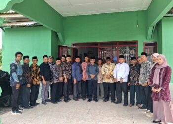 Kepala Kemenag dan Staf Silaturahmi ke KUA Secanggang 