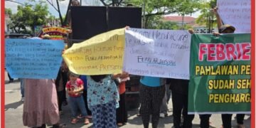 Massa Hotman, Dukung Mantan Jampidsus Karena Pernah Menyelamatkan Kerugian Negara Sekitar Rp.430 Triliun