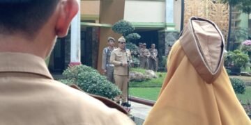 Saat Gelar Apel Mingguan, “Rafiq Ungkap Laporan Pihak Catut Nama Pimpinan Terkait Pembagian Proyek di Sejumlah Dinas”