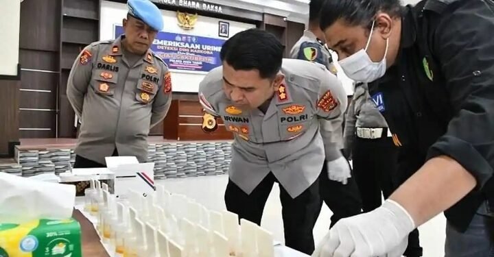 Polres Aceh Timur Jalani Tes Urine dan Pemeriksaan Ponsel
