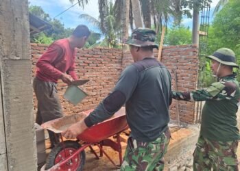 Satgas TMMD Kodim 0102/Pidie dan Warga Kebut Pembangunan MCK, Hadirkan Sanitasi Layak di Meunasah Blang Cot