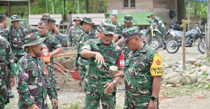Tim Wasev Tinjau Langsung Sasaran Fisik dan Nonfisik TMMD Ke-129 Kodim 0102/Pidie