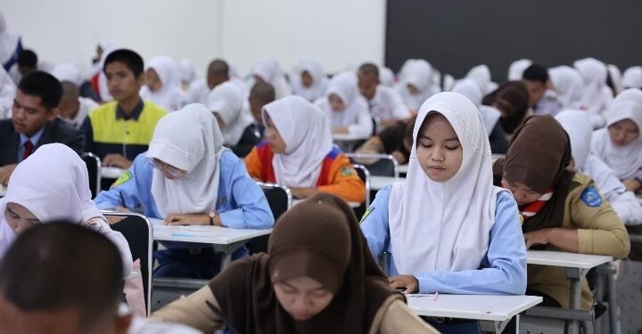 Jangan Takut Gagal – Reski Yanda Putri dan Perjalanan Beasiswa BIDIKSIBA Bukit Asam