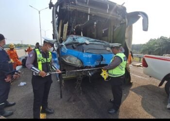 Sat Lantas Polres Ogan Ilir Sigap Tangani Kecelakaan Beruntun di Tol Palindra