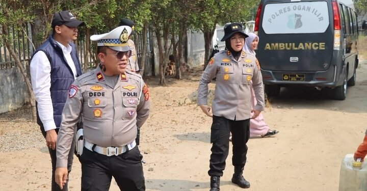 Kapolres Ogan Ilir Pimpin Bakti Sosial Kesehatan dan Pembagian Masker bagi Warga