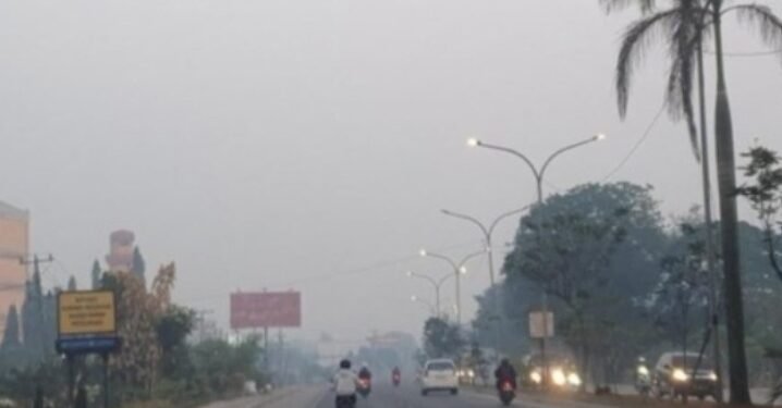 Tiga Hari Berturut-turut Udara Palembang Level Hitam, PM2.5 Tembus 600 µg/m³