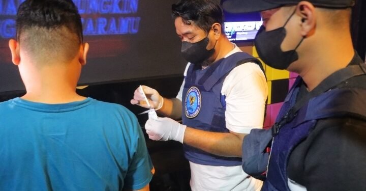 Polres Sintang Gelar KRYD, Sasar Tempat Hiburan Malam dan Lakukan Tes Urine