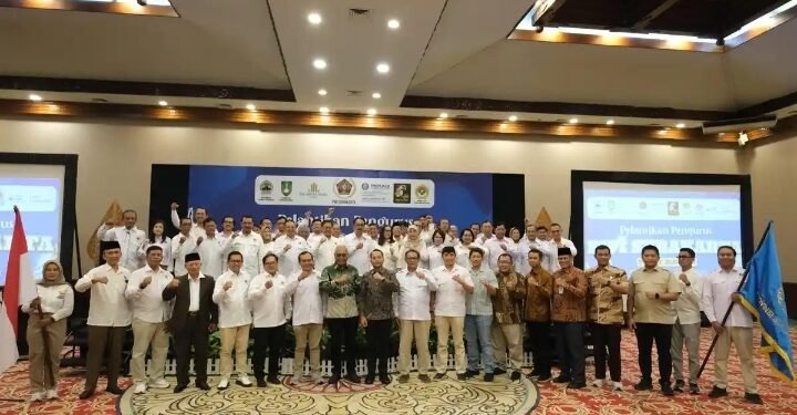 PWI Surakarta Resmi Dilantik, Perangi Disinformasi dan Hoaks