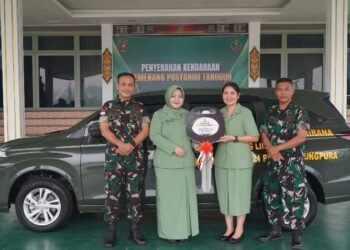 Penyerahan Kendaraan Secara Simbolis Kepada Pemenang Lomba Posyandu Tingkat Pusat, Danrem 121/Abw Berharap Bisa Bermanfaat Bagi Satuan dan Persit