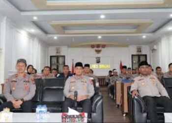 Polres Binjai Gelar Pembinaan Rohani Bersama Kapolri dan Gus Baha Secara Daring.