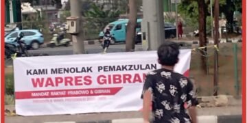 Penolakan Pemakzulan Wapres Gibran Melalui Penyebaran Spanduk