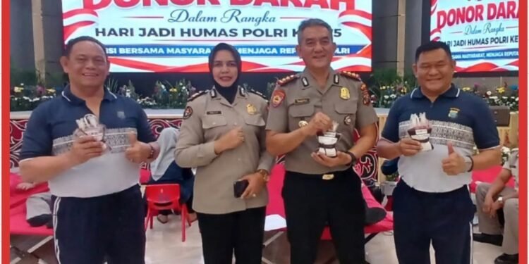 HUT ke-75 Humas Polri, Polda Sumut Tebar Kepedulian Lewat Aksi Donor Darah