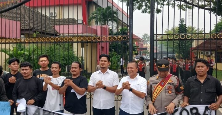 Geruduk Polda Sumut, AMPD Sumut : Labura Darurat Narkoba, Tangkap Proses Saimin Harahap
